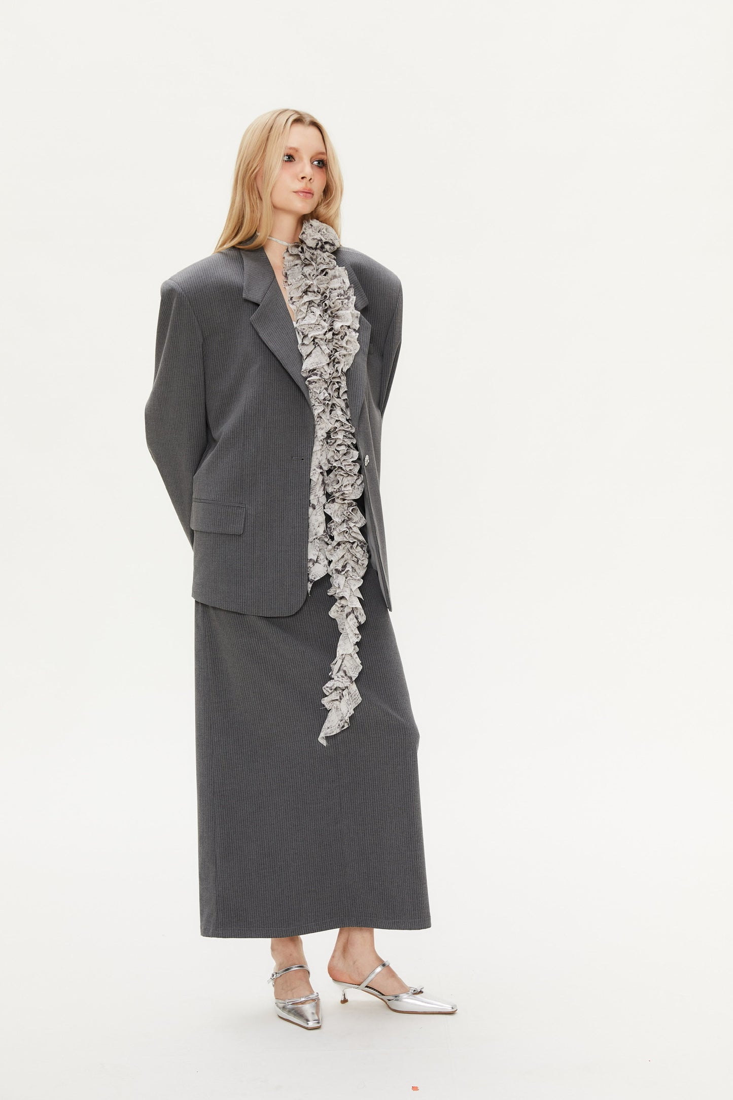 Marta Plaid Basic Suit in Dark Gray