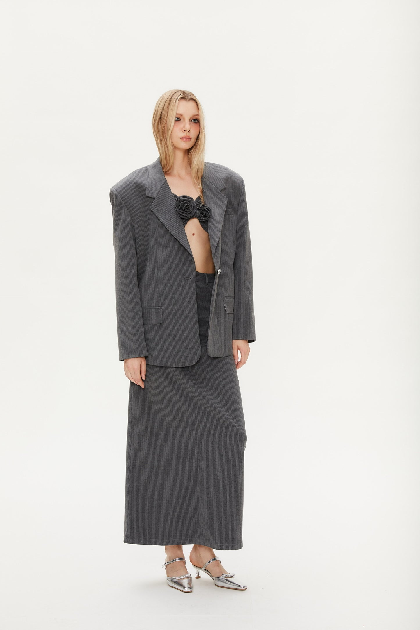 Marta Plaid Basic Suit in Dark Gray