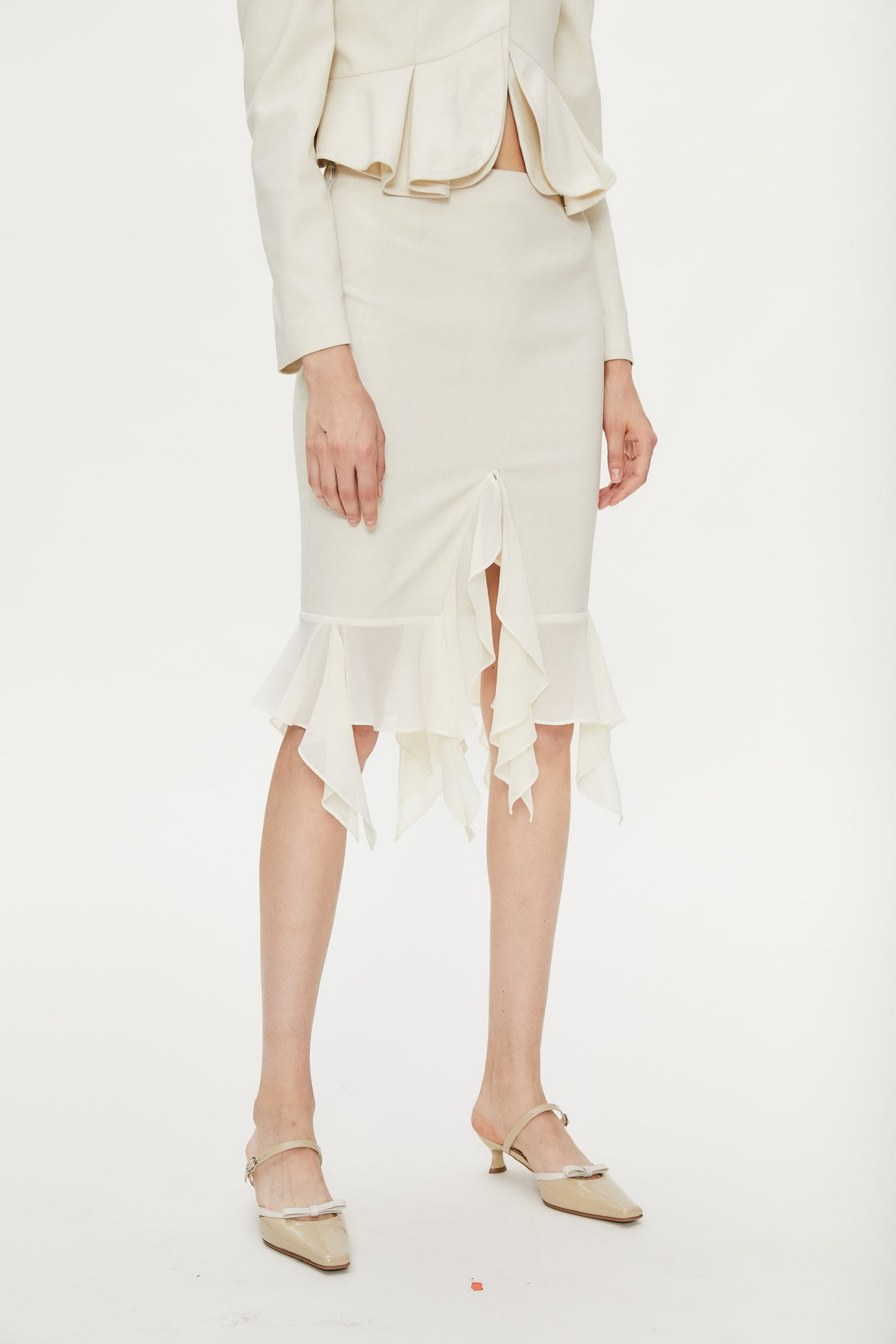 Mag Lace Splicing Fishtail Skirt in Beige