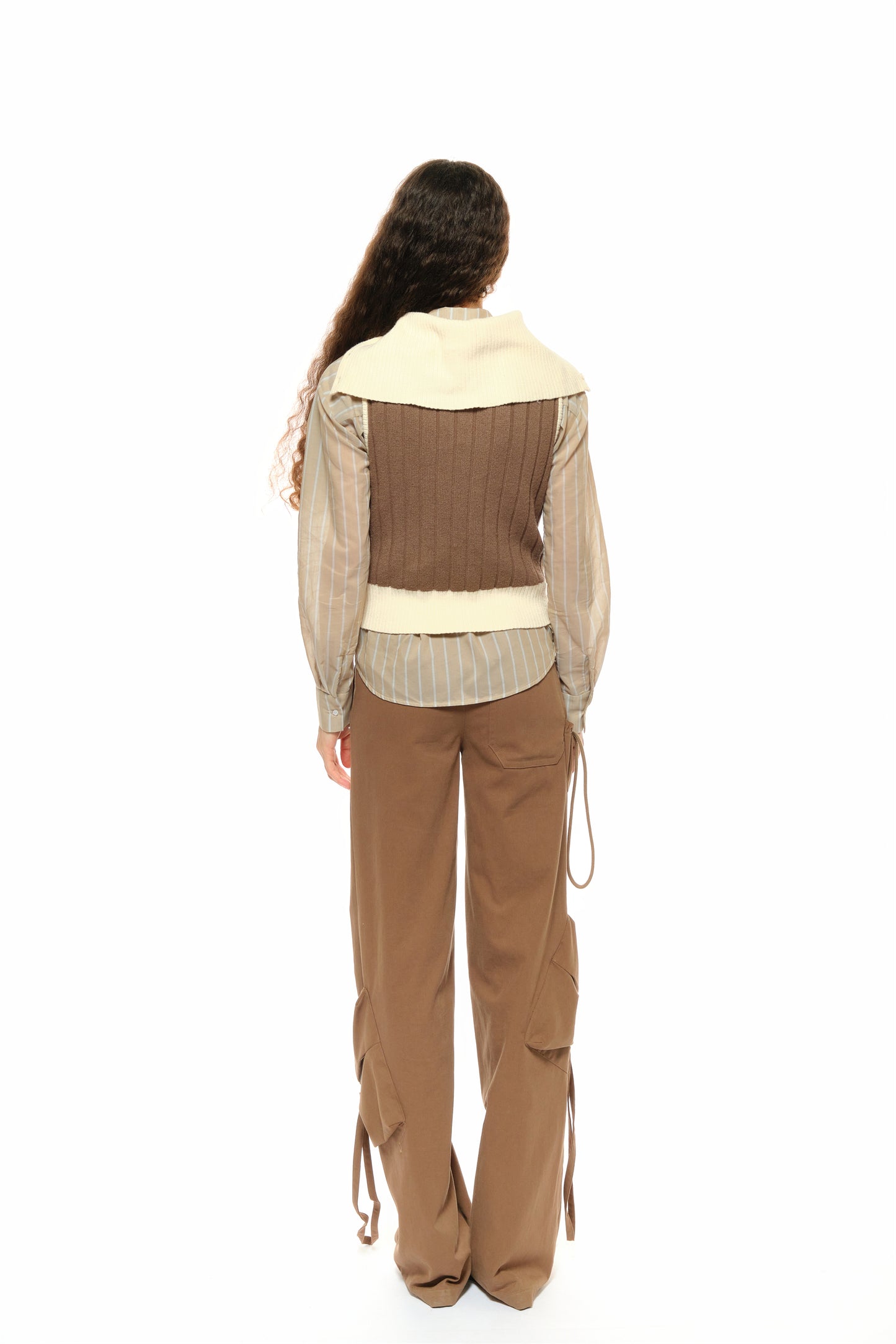 Mavis Low-Waist Cargo Pants in Brown