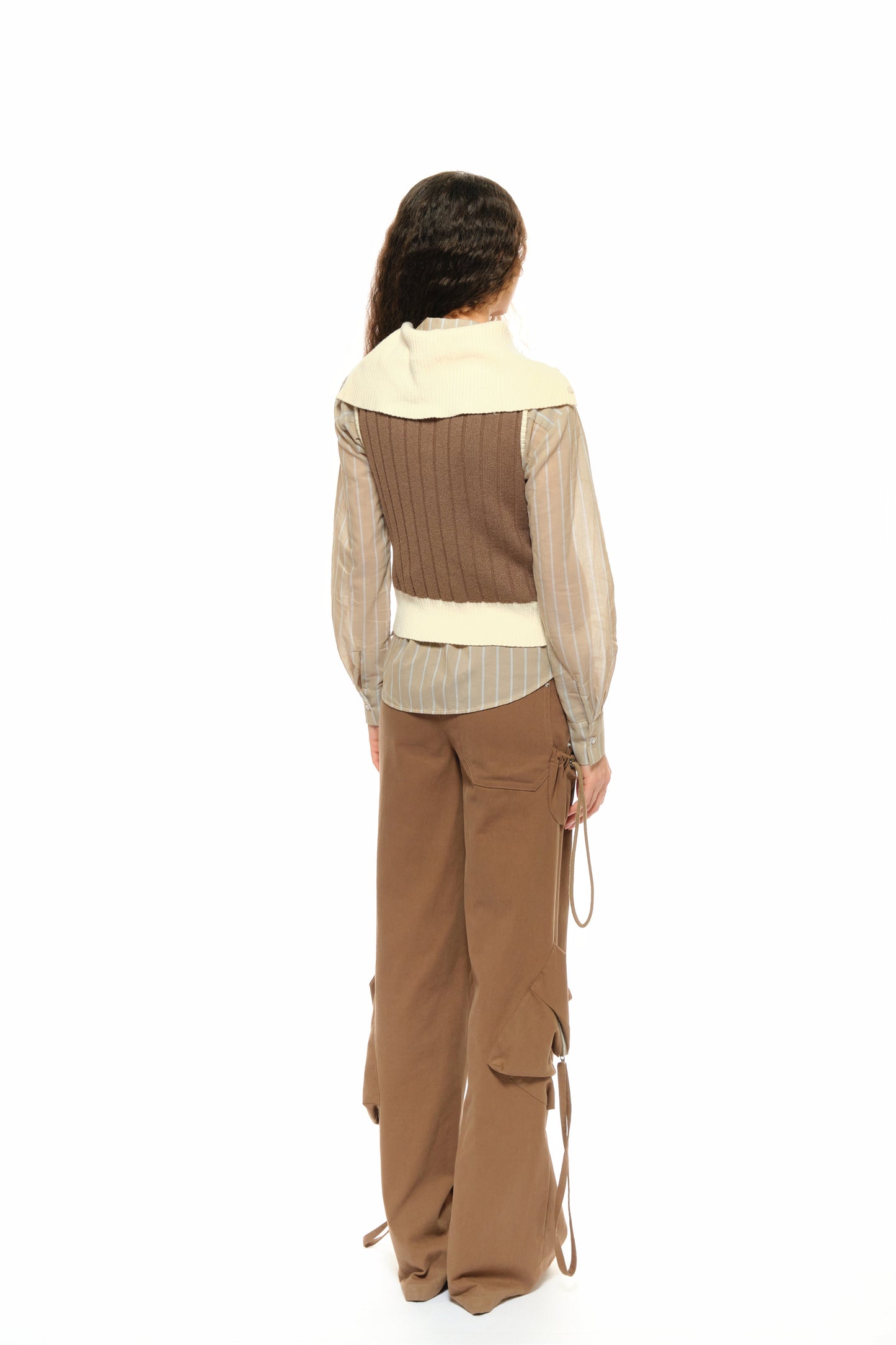 Mavis Low-Waist Cargo Pants in Brown