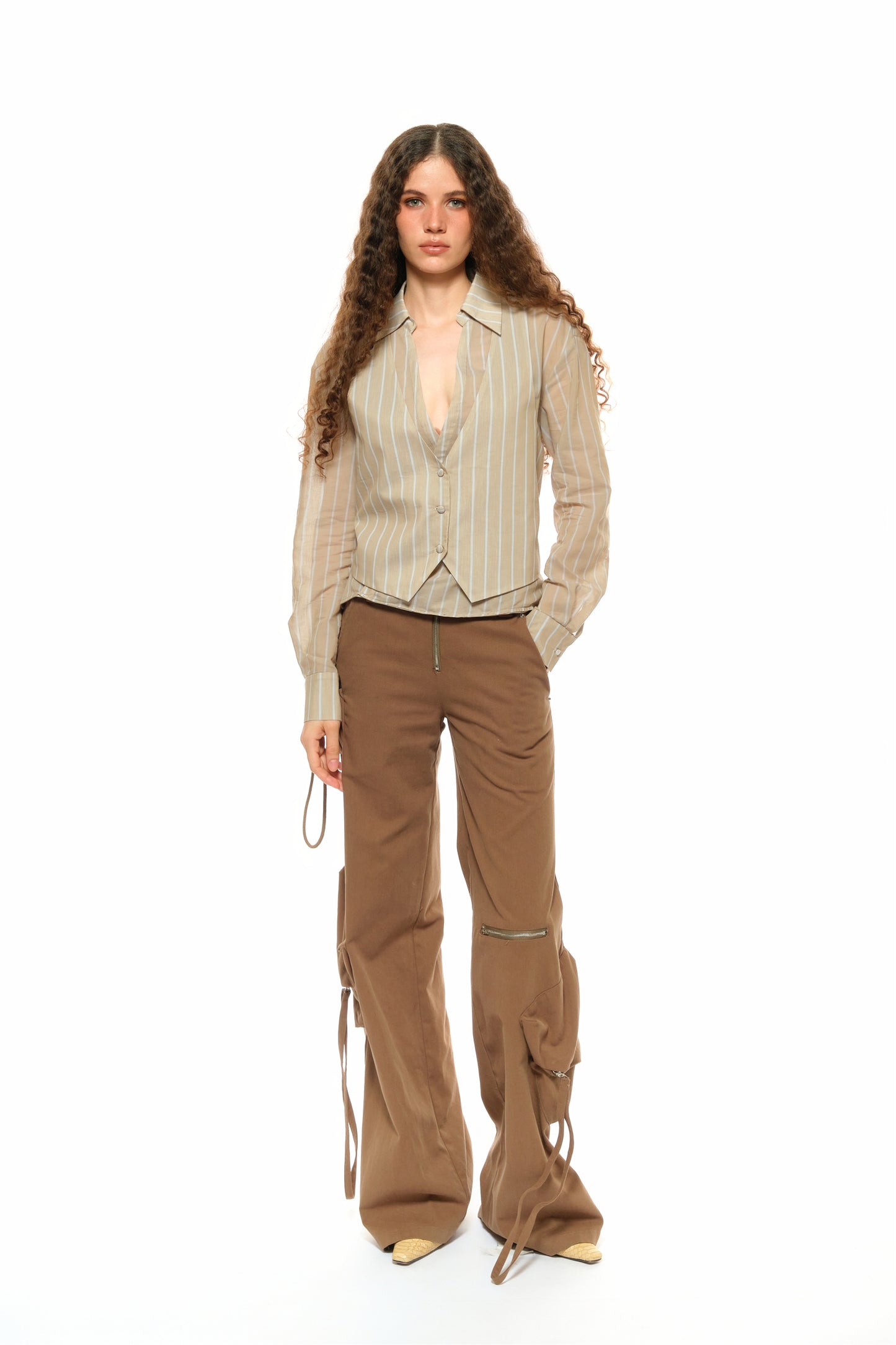 Mavis Low-Waist Cargo Pants in Brown