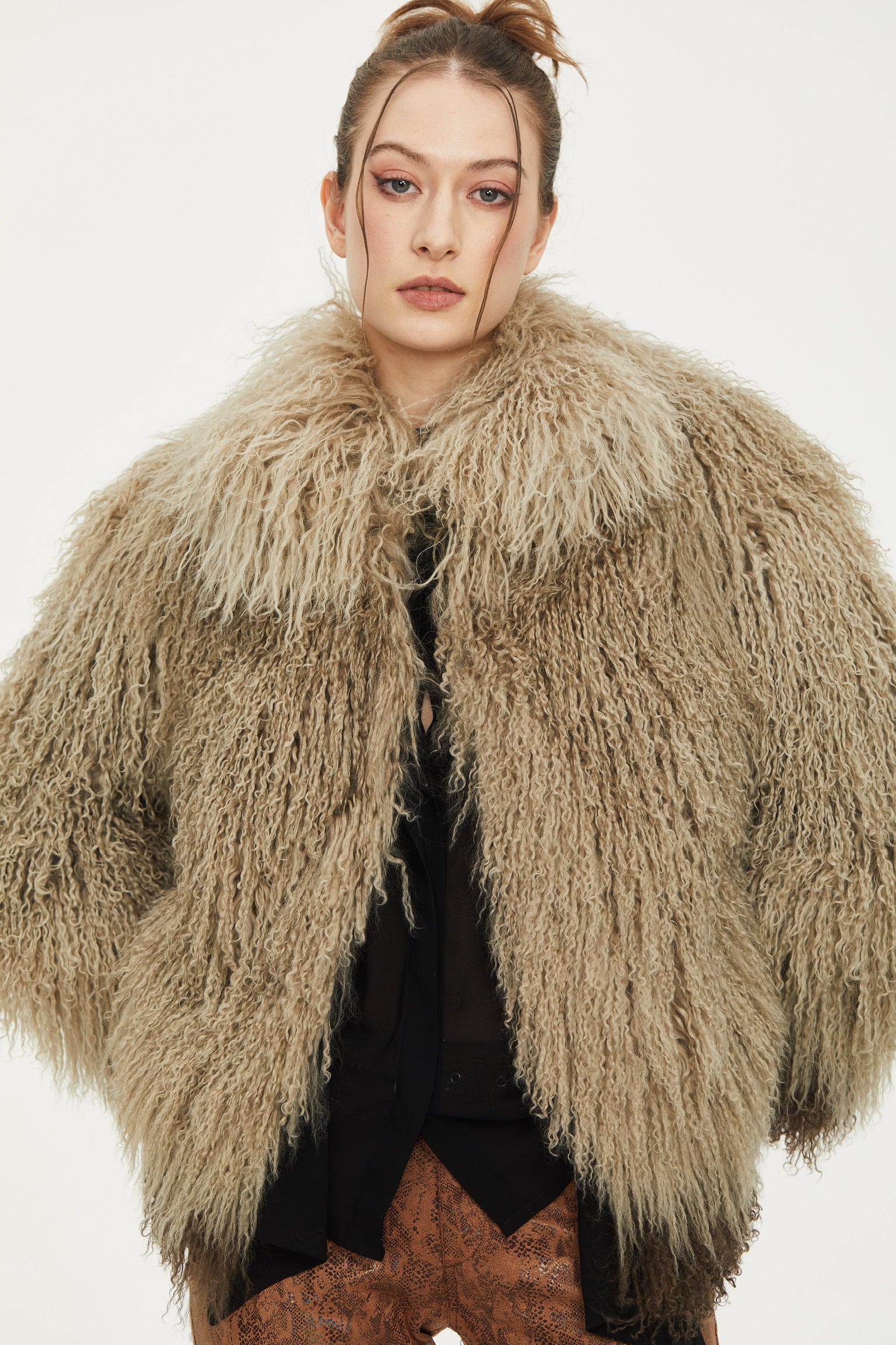 大人気定番【YILON MADE】Waistmark eco fur coat ブラウン ジャケット・アウター