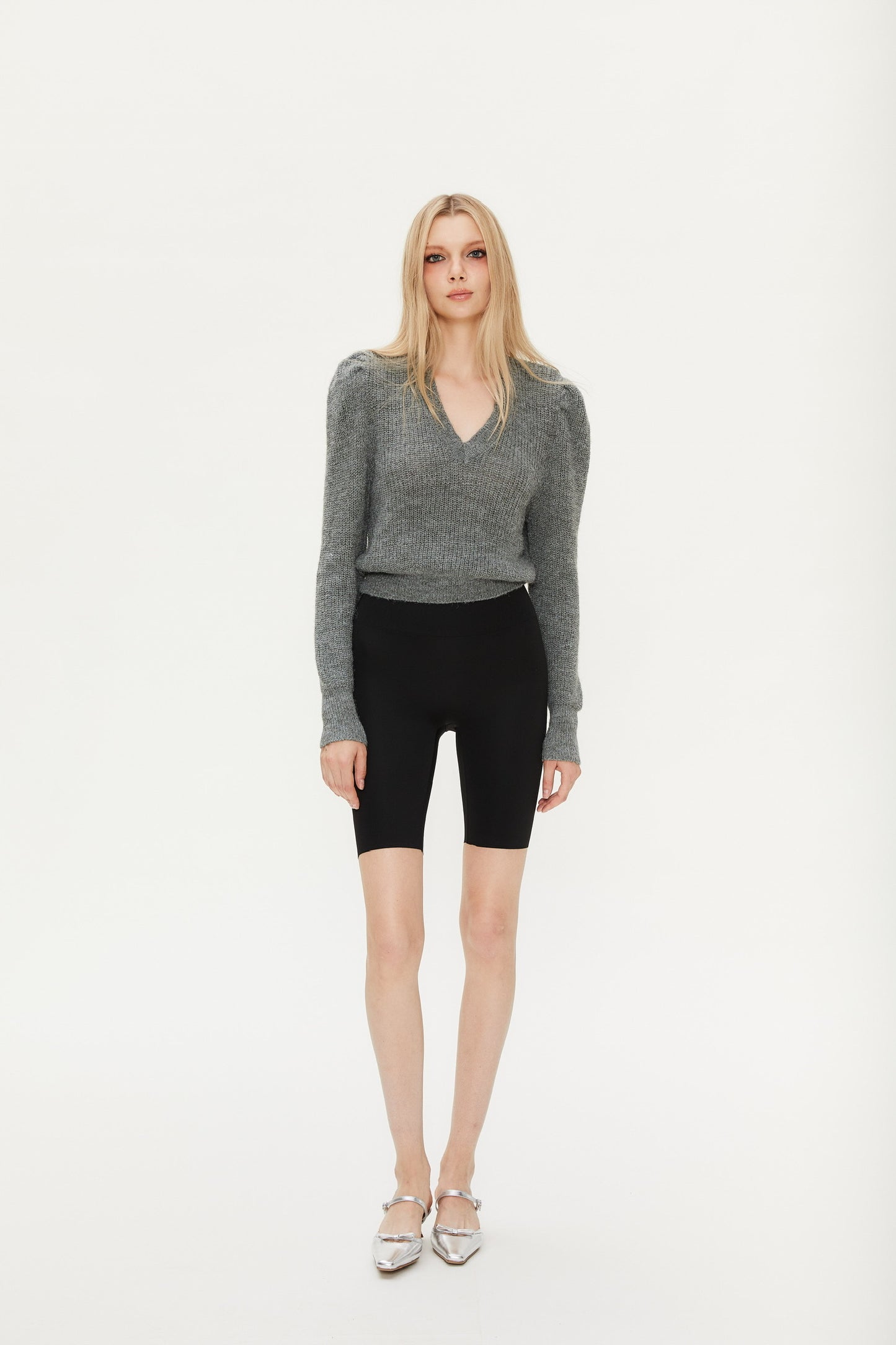 Blaire V-neck Knit Sweater in Gray