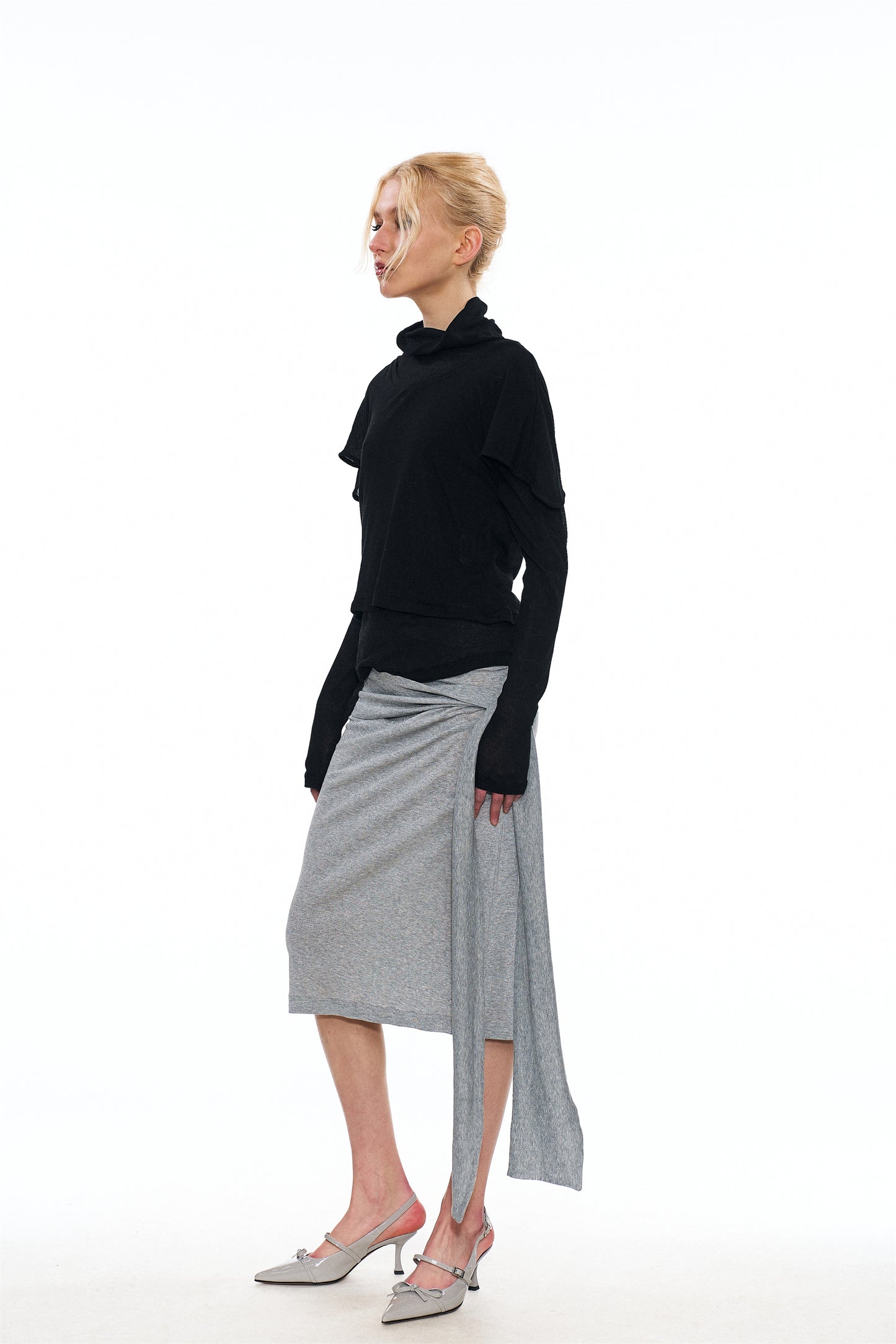 Cady Yarn Wrap-Style Knit Skirt in Gray