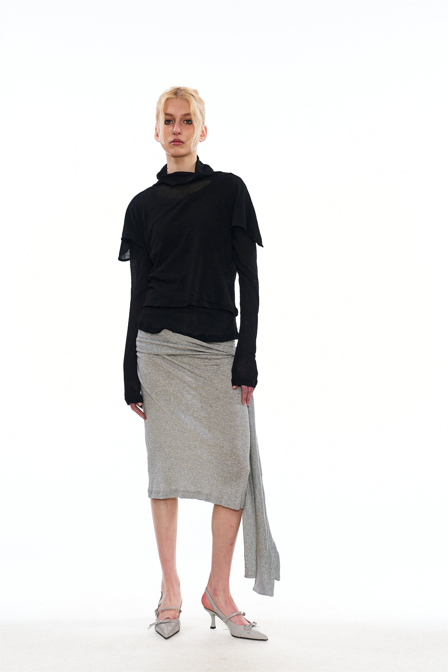 Cady Yarn Wrap-Style Knit Skirt in Gray