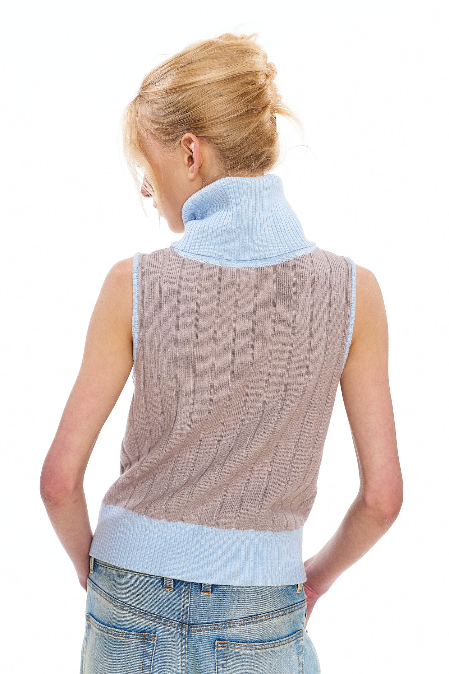 Katy Sleeveless Ribbed Cardigan in Blue