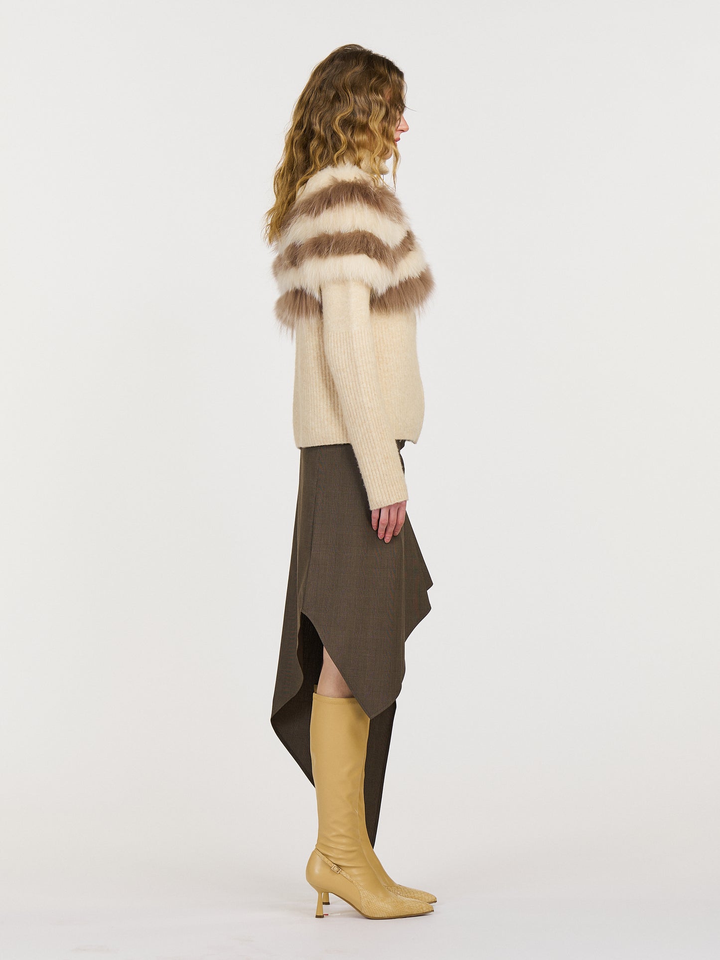 Gillian Knit Cardigan in Brown