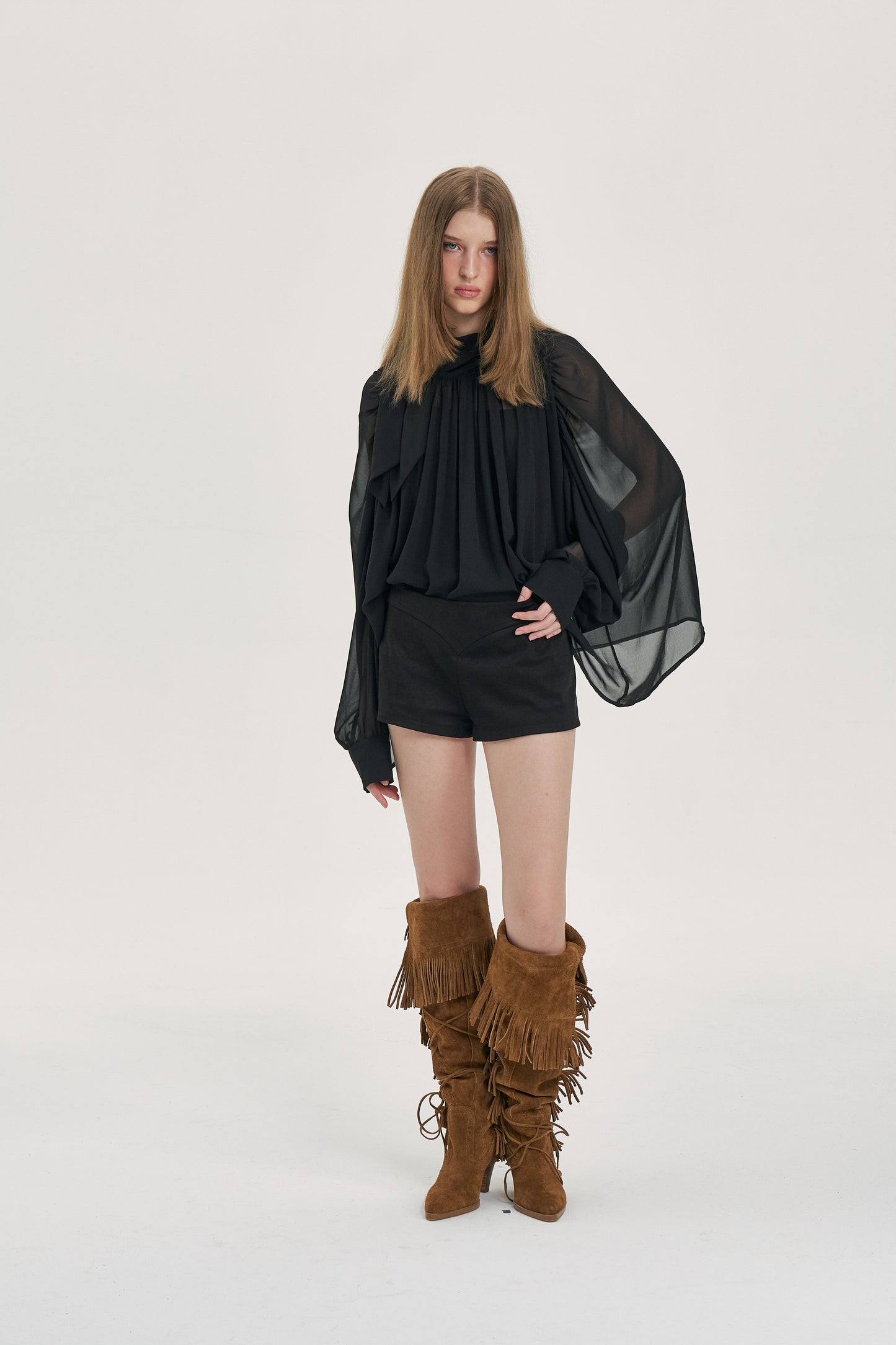 Y-Stitch Camel Shorts