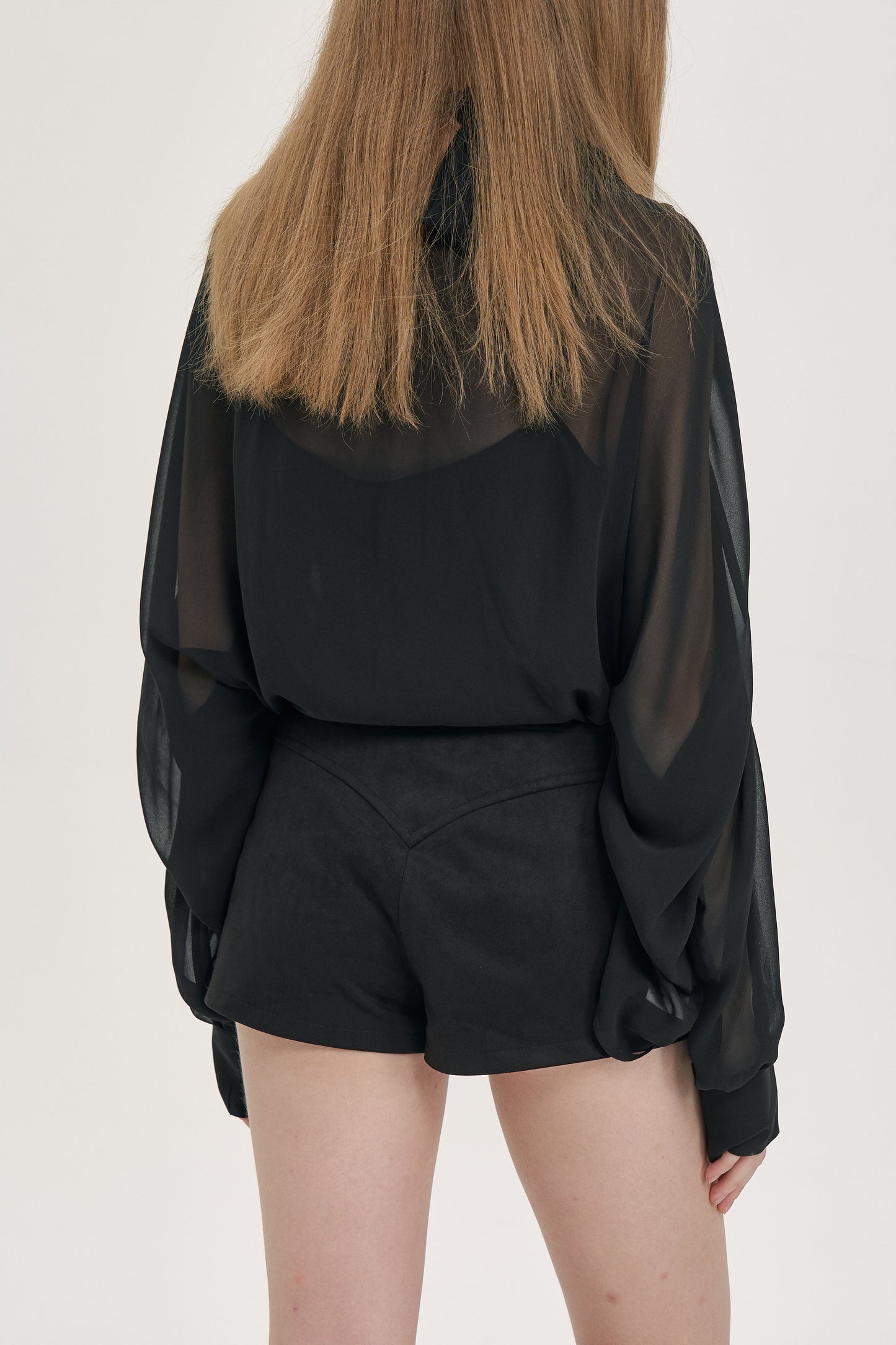 Y-Stitch Camel Shorts