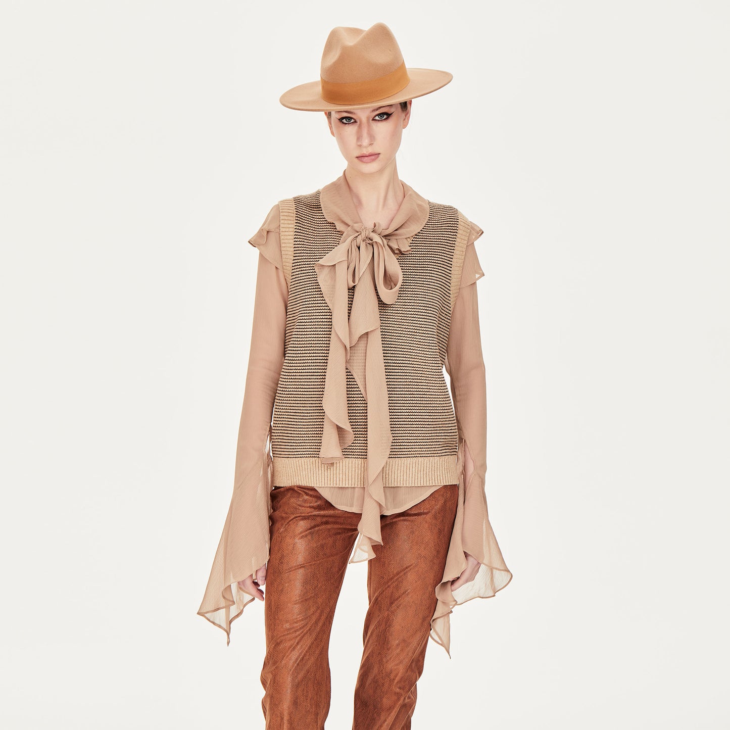 Lola Wool-blend Vest in Brown