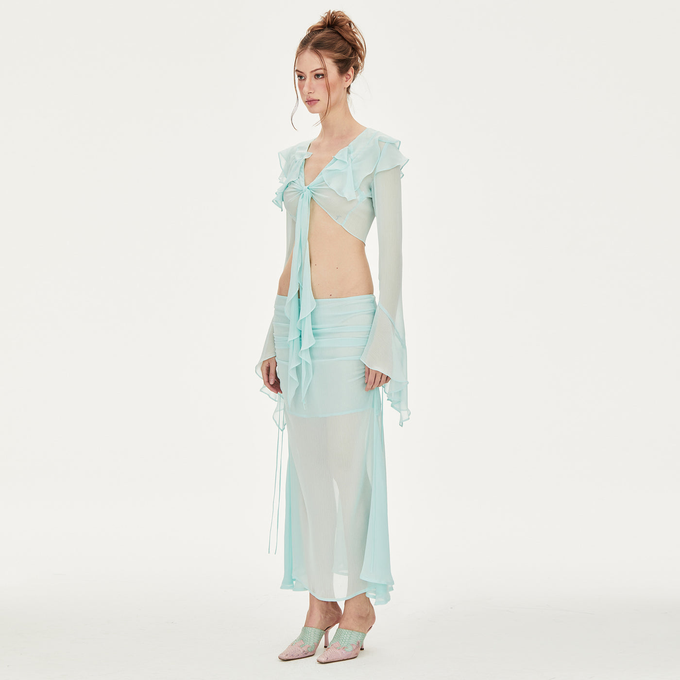 Kelly V-neck Ruffled Chiffon Crop Blouse in Mint – Pann